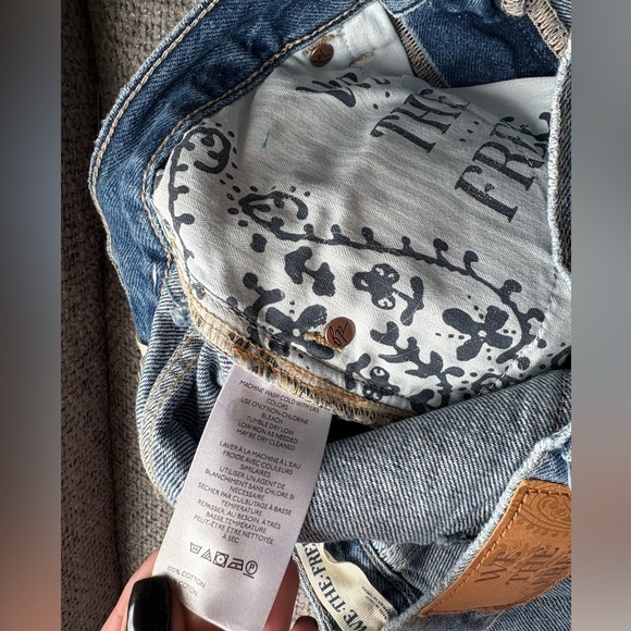 BNWT Free People Ghost Town High Rise Long Shorts β Size 26 - Picture 8 of 16